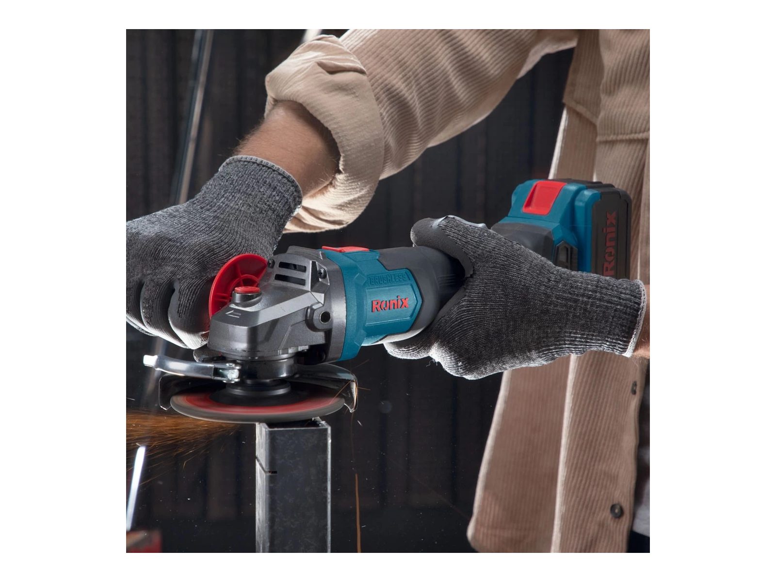 Esmeril Inalámbrico Angular 20V 4 1/2 8500 Rpm Ronix